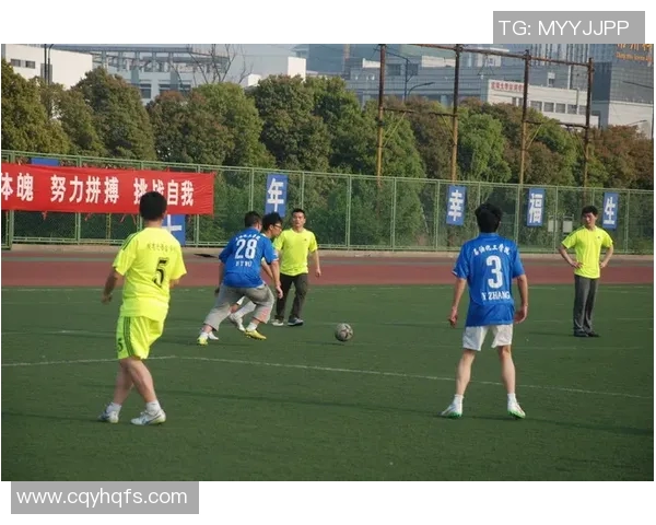 西安足球队勇攀高峰的奋斗历程与锦标赛背后的故事